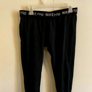 NIKE PRO leggings